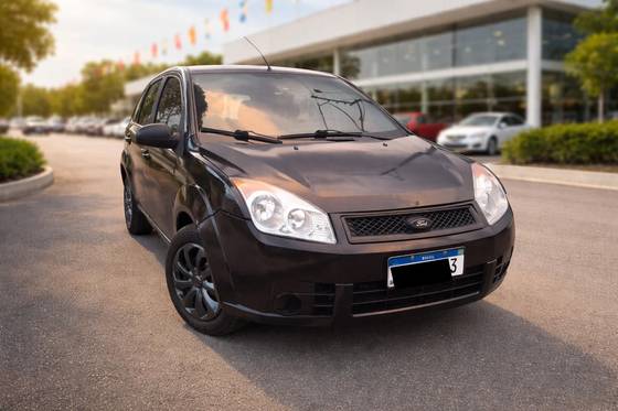 FORD FIESTA 1.0 MPI CLASS HATCH 8V FLEX 4P MANUAL